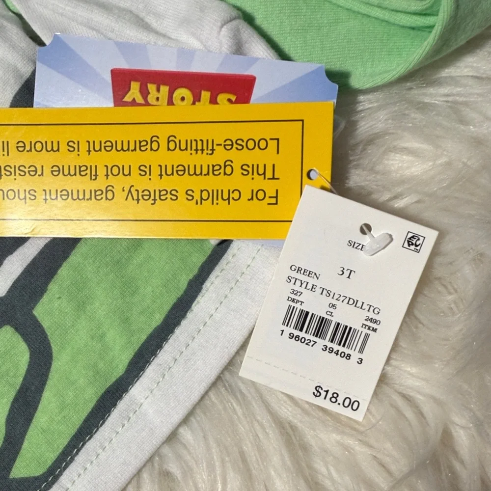 Disney Buzz Lightyear Pajama Set - Green and White - Picture 2 of 3